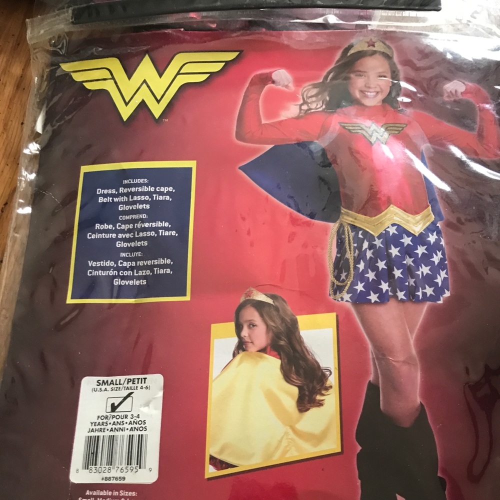 Girls Small Wonder Woman costume